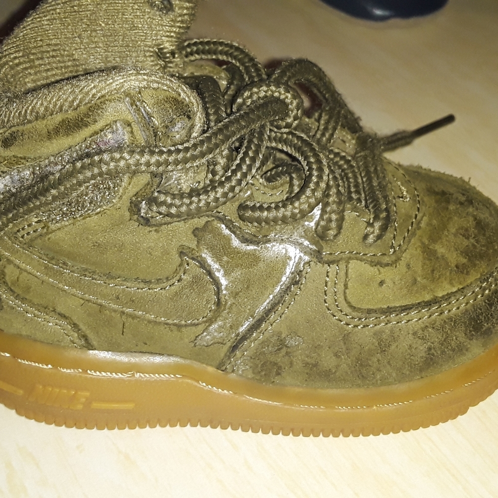 Toddlers Airforce 1s
